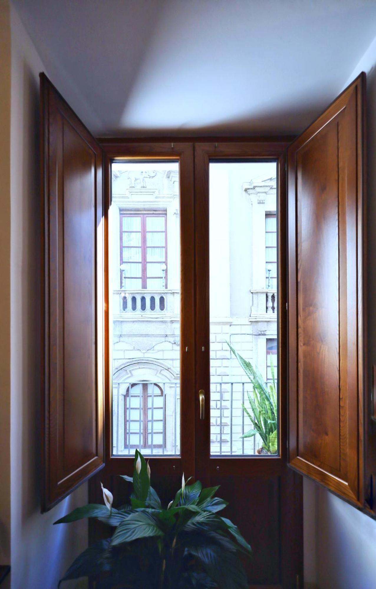 Cataneasy Rooms Bagian luar foto