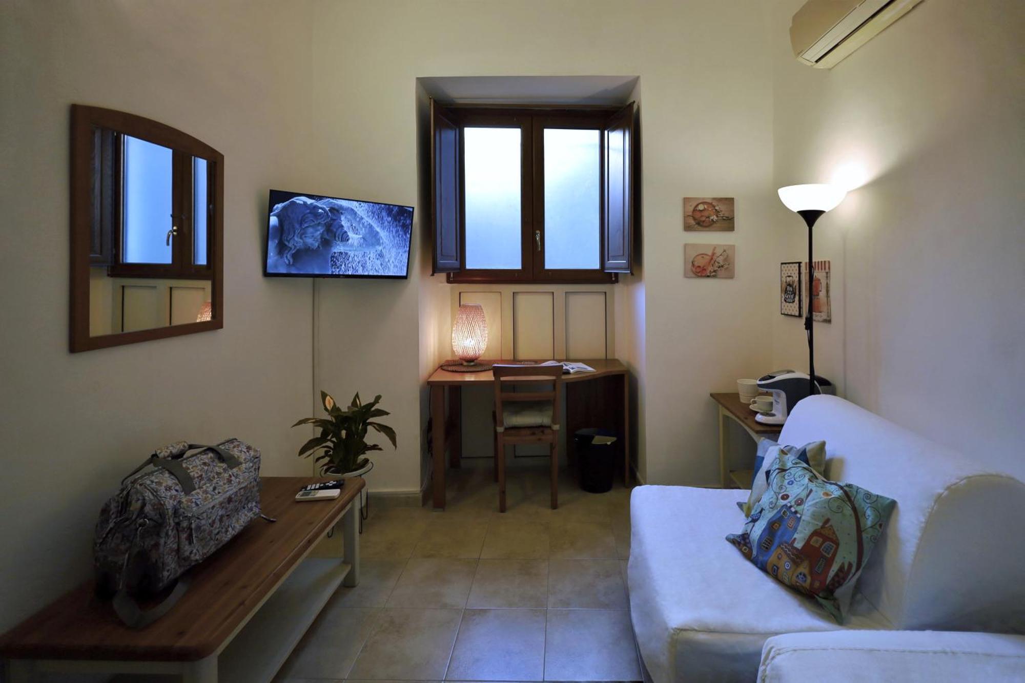 Cataneasy Rooms Bagian luar foto